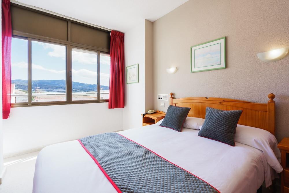 Oyo Hotel Costa Andaluza Motril Esterno foto