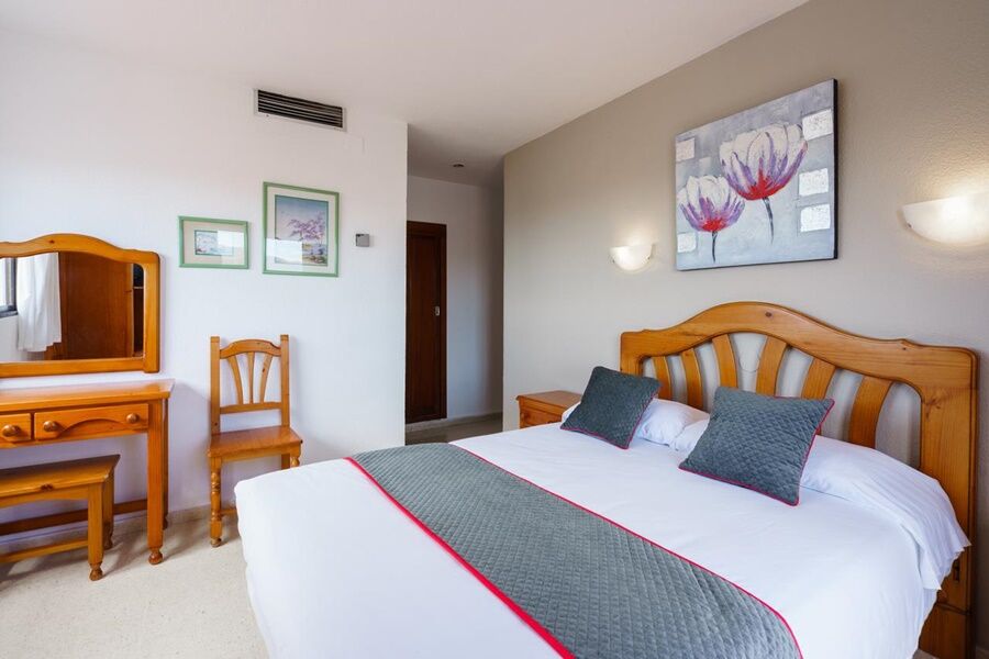 Oyo Hotel Costa Andaluza Motril Esterno foto