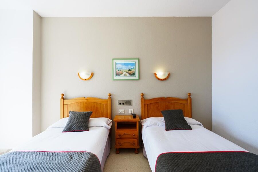 Oyo Hotel Costa Andaluza Motril Esterno foto