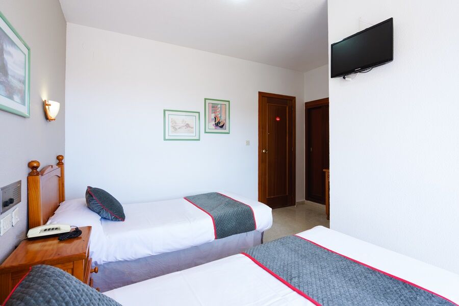 Oyo Hotel Costa Andaluza Motril Esterno foto